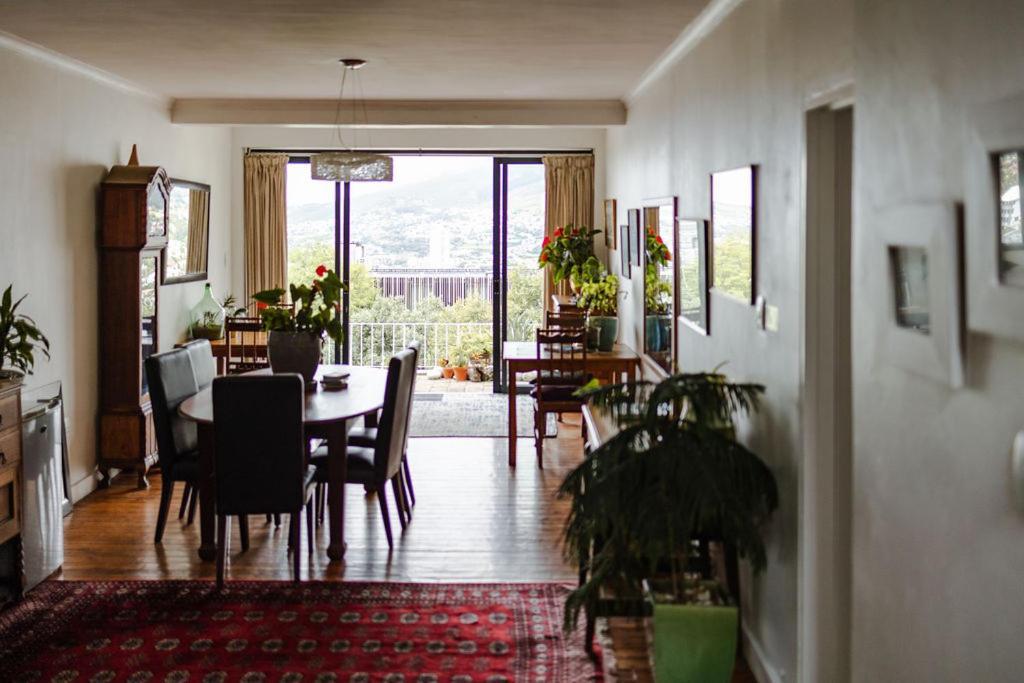 Radium Hall Guest House Кейптаун Екстериор снимка