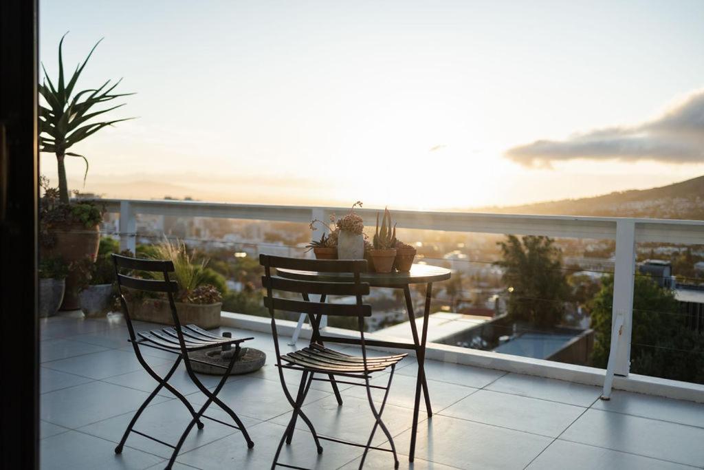 Radium Hall Guest House Кейптаун Екстериор снимка